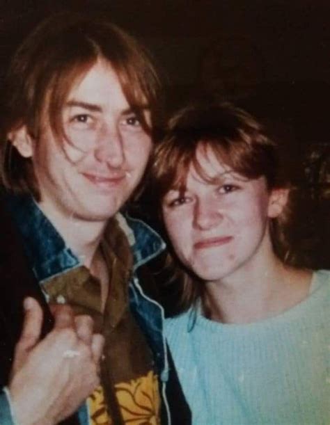 mark hollis wife and children